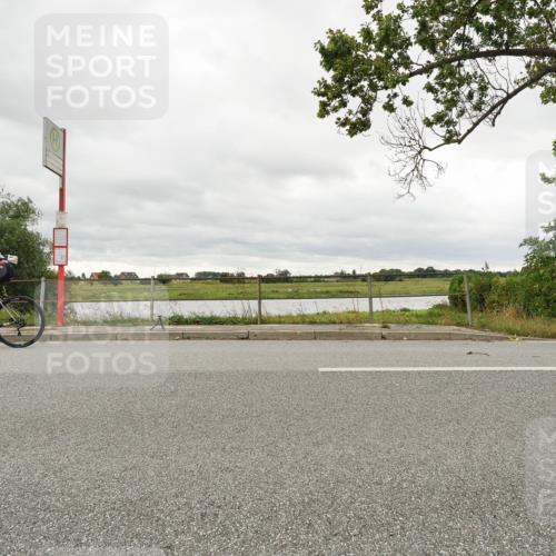 30.08.2026 - Elbe Triathlon Hamburg Michael Burmester http://msf.ph/oto/10043433 30.08.2026 14:07:56 Radfahren  meine-sportfotos.de