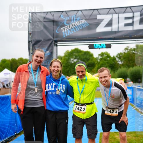 30.08.2026 - Elbe Triathlon Hamburg LAZAROV Photography http://msf.ph/oto/10043450 30.08.2026 16:35:54 Ziel  meine-sportfotos.de