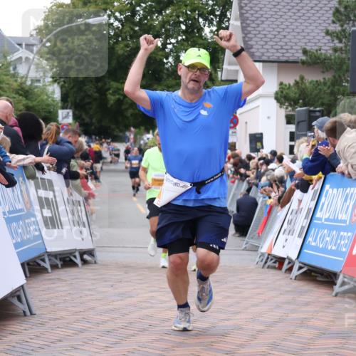 30.08.2026 - Blankeneser Heldenlauf Lena Gebhardt http://msf.ph/oto/10043452 30.08.2026 11:49:15 Ziel 2258, 2291, 2531, 2599, 2704, 2879 meine-sportfotos.de