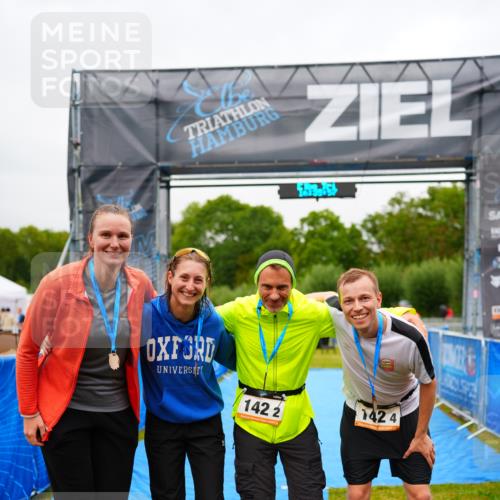 30.08.2026 - Elbe Triathlon Hamburg LAZAROV Photography http://msf.ph/oto/10043476 30.08.2026 16:35:56 Ziel  meine-sportfotos.de