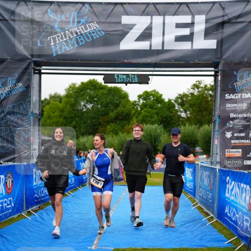 30.08.2026 - Elbe Triathlon Hamburg LAZAROV Photography http://msf.ph/oto/10043555 30.08.2026 16:37:27 Ziel  meine-sportfotos.de