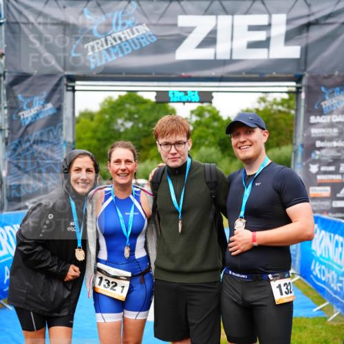 30.08.2026 - Elbe Triathlon Hamburg LAZAROV Photography http://msf.ph/oto/10043572 30.08.2026 16:37:50 Ziel  meine-sportfotos.de