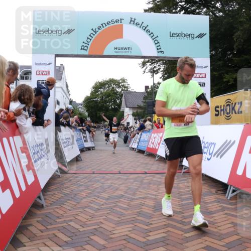30.08.2026 - Blankeneser Heldenlauf Lena Gebhardt http://msf.ph/oto/10043585 30.08.2026 11:49:21 Ziel 2258, 2555, 2599, 2879 meine-sportfotos.de