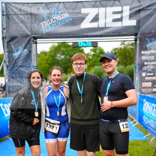30.08.2026 - Elbe Triathlon Hamburg LAZAROV Photography http://msf.ph/oto/10043588 30.08.2026 16:37:51 Ziel  meine-sportfotos.de