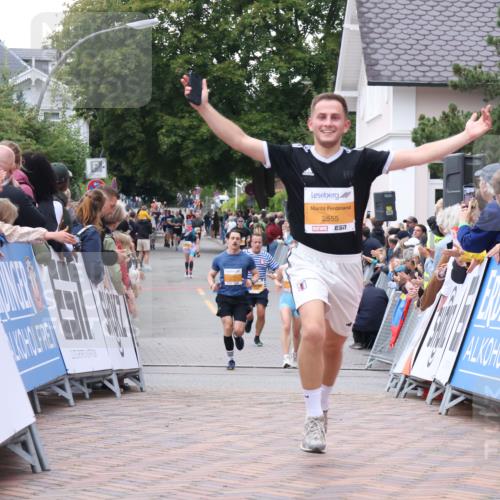 30.08.2026 - Blankeneser Heldenlauf Lena Gebhardt http://msf.ph/oto/10043600 30.08.2026 11:49:22 Ziel 2258, 2555, 2599, 2879 meine-sportfotos.de