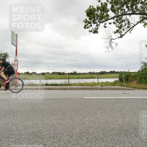 30.08.2026 - Elbe Triathlon Hamburg Michael Burmester http://msf.ph/oto/10043638 30.08.2026 14:09:54 Radfahren 175 meine-sportfotos.de