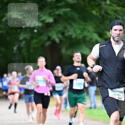 30.08.2026 - Blankeneser Heldenlauf Dr. Thomas Lammeyer http://msf.ph/oto/10043650 30.08.2026 11:19:31 Laufen 4090 meine-sportfotos.de