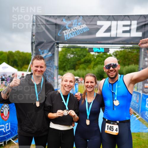 30.08.2026 - Elbe Triathlon Hamburg LAZAROV Photography http://msf.ph/oto/10043713 30.08.2026 16:38:51 Ziel  meine-sportfotos.de