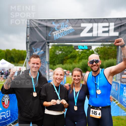 30.08.2026 - Elbe Triathlon Hamburg LAZAROV Photography http://msf.ph/oto/10043720 30.08.2026 16:38:51 Ziel  meine-sportfotos.de