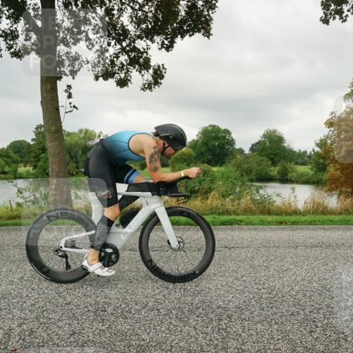 30.08.2026 - Elbe Triathlon Hamburg Michael Burmester http://msf.ph/oto/10043721 30.08.2026 09:05:43 Radfahren 207 meine-sportfotos.de