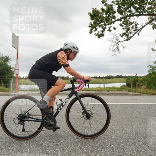 30.08.2026 - Elbe Triathlon Hamburg Michael Burmester http://msf.ph/oto/10043726 30.08.2026 14:10:27 Radfahren 147, 167 meine-sportfotos.de