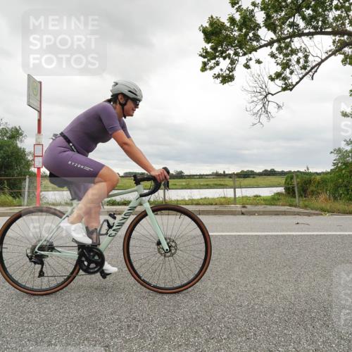 30.08.2026 - Elbe Triathlon Hamburg Michael Burmester http://msf.ph/oto/10043734 30.08.2026 14:10:31 Radfahren 167 meine-sportfotos.de