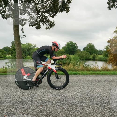 30.08.2026 - Elbe Triathlon Hamburg Michael Burmester http://msf.ph/oto/10043757 30.08.2026 09:06:05 Radfahren 213, 272, 527 meine-sportfotos.de