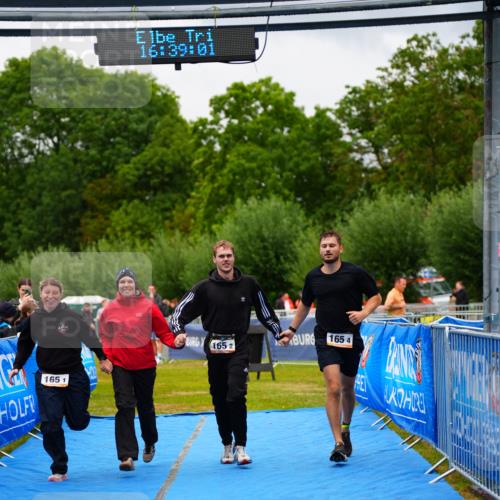 30.08.2026 - Elbe Triathlon Hamburg LAZAROV Photography http://msf.ph/oto/10043768 30.08.2026 16:39:01 Ziel  meine-sportfotos.de