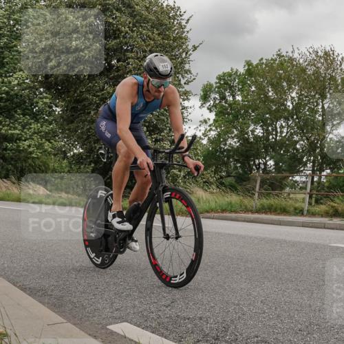 30.08.2026 - Elbe Triathlon Hamburg Michael Burmester http://msf.ph/oto/10043784 30.08.2026 14:56:43 Radfahren  meine-sportfotos.de