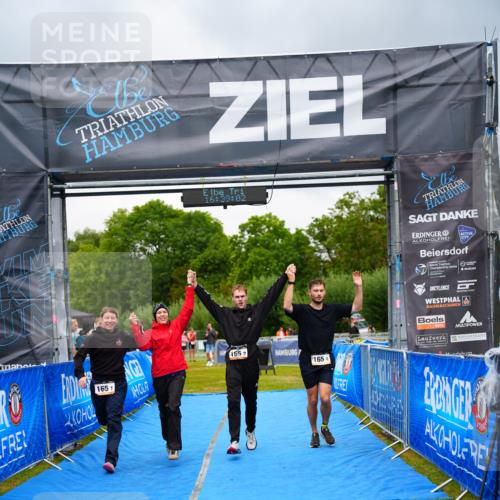 30.08.2026 - Elbe Triathlon Hamburg LAZAROV Photography http://msf.ph/oto/10043791 30.08.2026 16:39:02 Ziel  meine-sportfotos.de