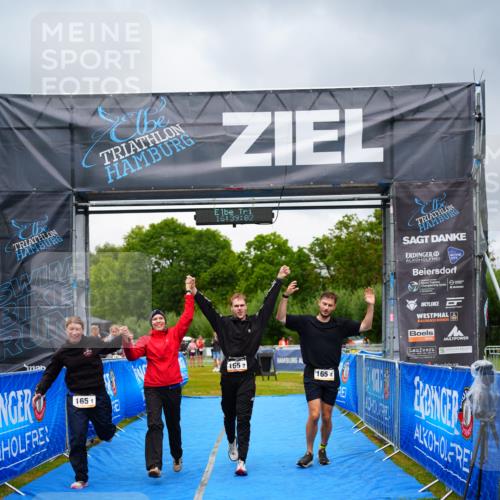 30.08.2026 - Elbe Triathlon Hamburg LAZAROV Photography http://msf.ph/oto/10043806 30.08.2026 16:39:02 Ziel  meine-sportfotos.de