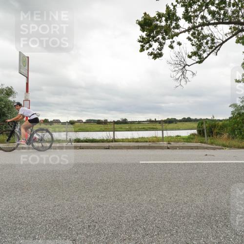 30.08.2026 - Elbe Triathlon Hamburg Michael Burmester http://msf.ph/oto/10043810 30.08.2026 14:10:59 Radfahren 172, 176 meine-sportfotos.de