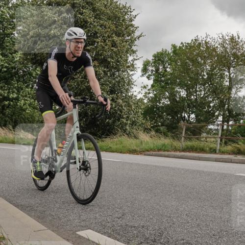 30.08.2026 - Elbe Triathlon Hamburg Michael Burmester http://msf.ph/oto/10043811 30.08.2026 14:57:17 Radfahren  meine-sportfotos.de