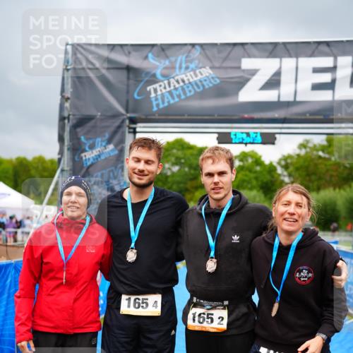 30.08.2026 - Elbe Triathlon Hamburg LAZAROV Photography http://msf.ph/oto/10043834 30.08.2026 16:39:25 Ziel  meine-sportfotos.de