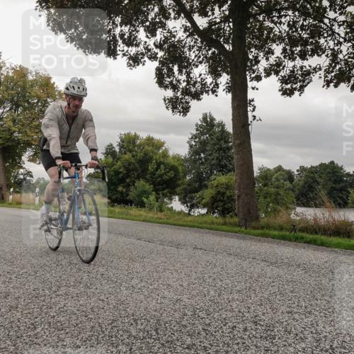 30.08.2026 - Elbe Triathlon Hamburg Michael Burmester http://msf.ph/oto/10043853 30.08.2026 09:20:52 Radfahren 372, 429, 606 meine-sportfotos.de