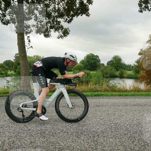 30.08.2026 - Elbe Triathlon Hamburg Michael Burmester http://msf.ph/oto/10043879 30.08.2026 09:07:31 Radfahren 185, 322 meine-sportfotos.de