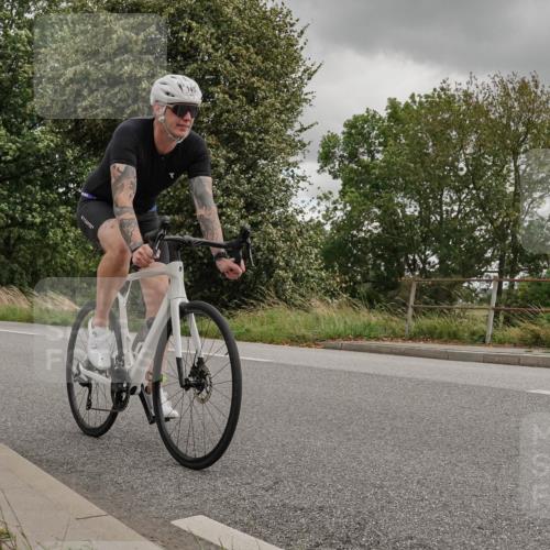 30.08.2026 - Elbe Triathlon Hamburg Michael Burmester http://msf.ph/oto/10043888 30.08.2026 14:57:52 Radfahren  meine-sportfotos.de
