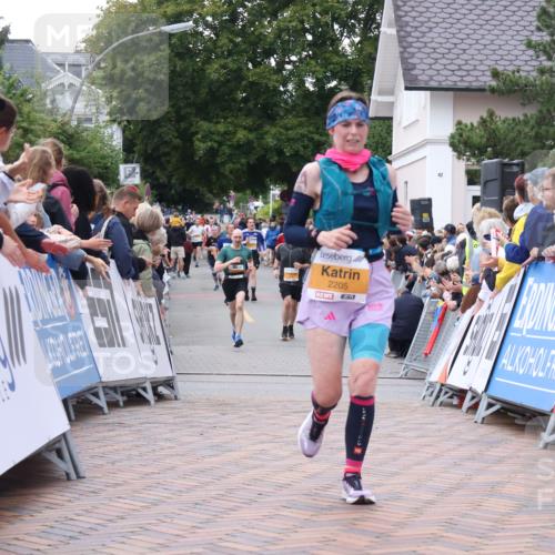 30.08.2026 - Blankeneser Heldenlauf Lena Gebhardt http://msf.ph/oto/10043892 30.08.2026 11:49:37 Ziel 2205, 2232, 2952 meine-sportfotos.de