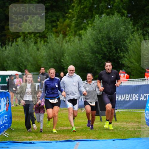 30.08.2026 - Elbe Triathlon Hamburg LAZAROV Photography http://msf.ph/oto/10043902 30.08.2026 16:39:34 Ziel  meine-sportfotos.de