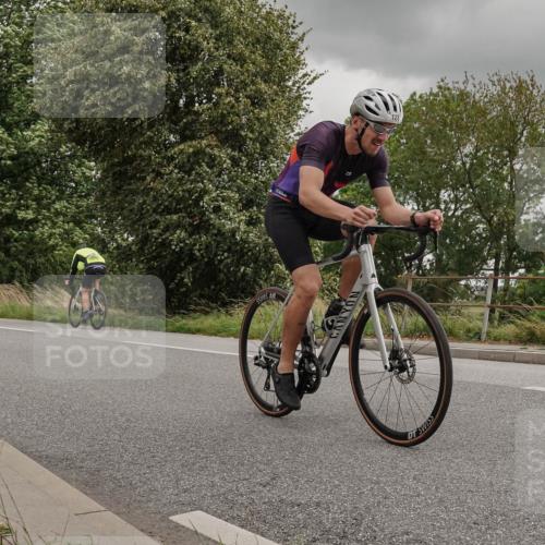30.08.2026 - Elbe Triathlon Hamburg Michael Burmester http://msf.ph/oto/10043928 30.08.2026 14:58:07 Radfahren  meine-sportfotos.de