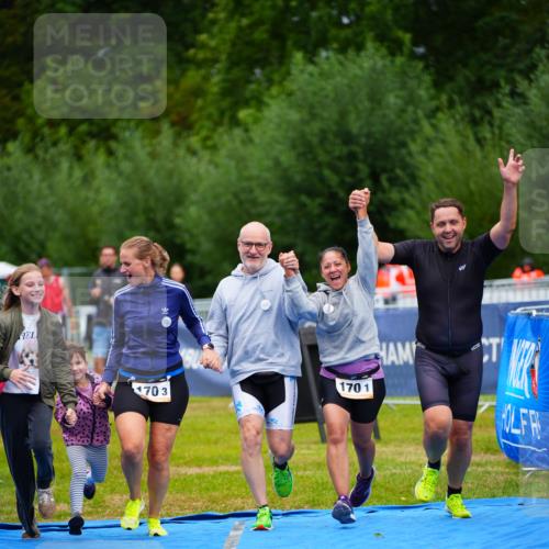30.08.2026 - Elbe Triathlon Hamburg LAZAROV Photography http://msf.ph/oto/10043929 30.08.2026 16:39:36 Ziel  meine-sportfotos.de