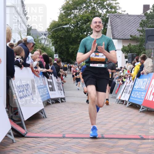 30.08.2026 - Blankeneser Heldenlauf Lena Gebhardt http://msf.ph/oto/10043990 30.08.2026 11:49:43 Ziel 2205, 2267, 2657, 2721, 2952 meine-sportfotos.de