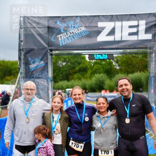 30.08.2026 - Elbe Triathlon Hamburg LAZAROV Photography http://msf.ph/oto/10043994 30.08.2026 16:40:07 Ziel  meine-sportfotos.de