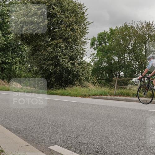 30.08.2026 - Elbe Triathlon Hamburg Michael Burmester http://msf.ph/oto/10044087 30.08.2026 14:59:47 Radfahren  meine-sportfotos.de
