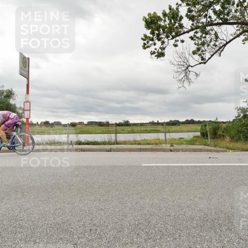 30.08.2026 - Elbe Triathlon Hamburg Michael Burmester http://msf.ph/oto/10044119 30.08.2026 14:13:09 Radfahren  meine-sportfotos.de