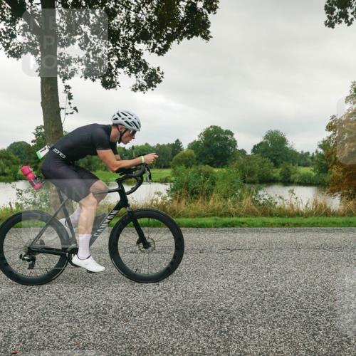 30.08.2026 - Elbe Triathlon Hamburg Michael Burmester http://msf.ph/oto/10044122 30.08.2026 09:09:55 Radfahren 334, 397 meine-sportfotos.de