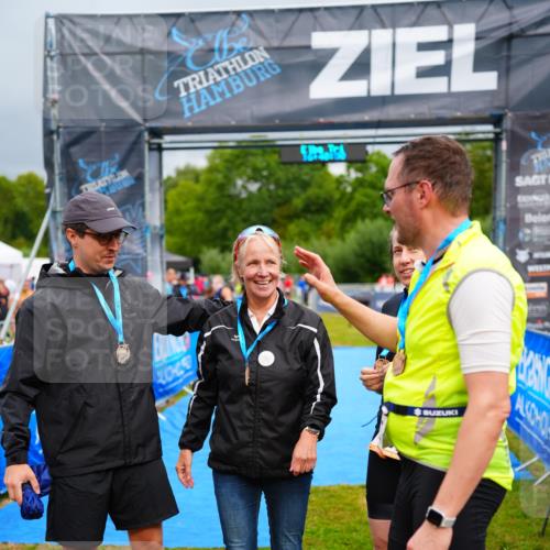 30.08.2026 - Elbe Triathlon Hamburg LAZAROV Photography http://msf.ph/oto/10044138 30.08.2026 16:40:50 Ziel  meine-sportfotos.de