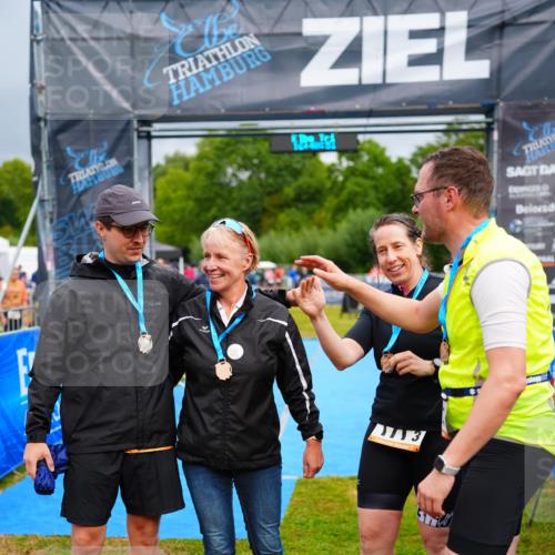 30.08.2026 - Elbe Triathlon Hamburg LAZAROV Photography http://msf.ph/oto/10044150 30.08.2026 16:40:51 Ziel  meine-sportfotos.de