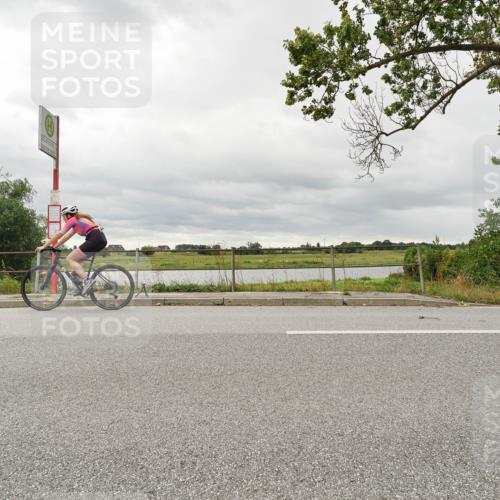 30.08.2026 - Elbe Triathlon Hamburg Michael Burmester http://msf.ph/oto/10044154 30.08.2026 14:13:18 Radfahren  meine-sportfotos.de