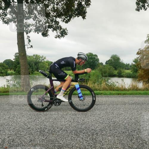 30.08.2026 - Elbe Triathlon Hamburg Michael Burmester http://msf.ph/oto/10044160 30.08.2026 09:10:11 Radfahren 182, 301, 399, 428, 1895 meine-sportfotos.de
