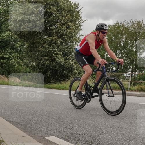 30.08.2026 - Elbe Triathlon Hamburg Michael Burmester http://msf.ph/oto/10044185 30.08.2026 15:00:58 Radfahren  meine-sportfotos.de