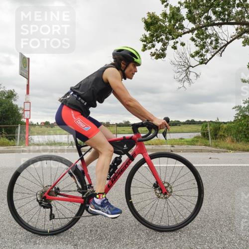 30.08.2026 - Elbe Triathlon Hamburg Michael Burmester http://msf.ph/oto/10044198 30.08.2026 14:13:33 Radfahren 135 meine-sportfotos.de