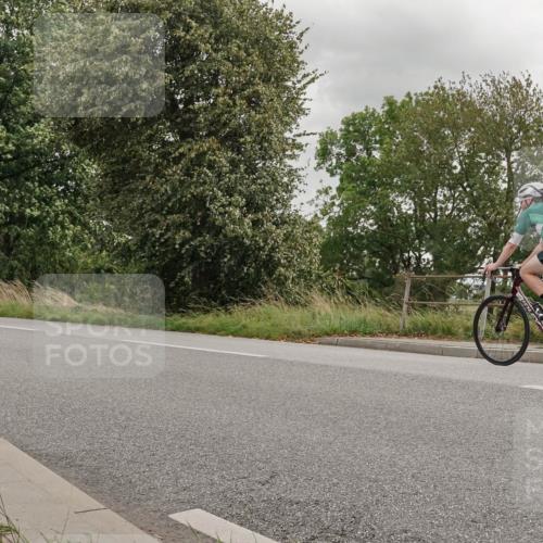30.08.2026 - Elbe Triathlon Hamburg Michael Burmester http://msf.ph/oto/10044218 30.08.2026 15:01:23 Radfahren  meine-sportfotos.de