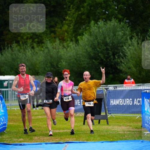 30.08.2026 - Elbe Triathlon Hamburg LAZAROV Photography http://msf.ph/oto/10044224 30.08.2026 16:42:17 Ziel  meine-sportfotos.de
