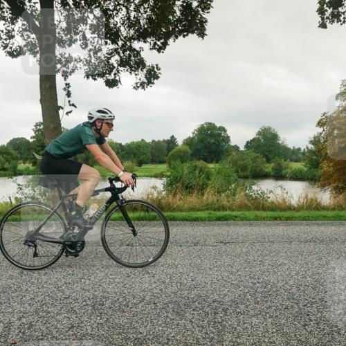 30.08.2026 - Elbe Triathlon Hamburg Michael Burmester http://msf.ph/oto/10044248 30.08.2026 09:10:43 Radfahren 258, 262, 423 meine-sportfotos.de