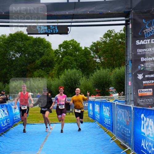 30.08.2026 - Elbe Triathlon Hamburg LAZAROV Photography http://msf.ph/oto/10044250 30.08.2026 16:42:19 Ziel  meine-sportfotos.de