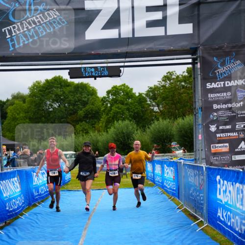 30.08.2026 - Elbe Triathlon Hamburg LAZAROV Photography http://msf.ph/oto/10044262 30.08.2026 16:42:20 Ziel  meine-sportfotos.de