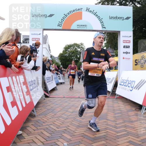 30.08.2026 - Blankeneser Heldenlauf Lena Gebhardt http://msf.ph/oto/10044263 30.08.2026 11:49:52 Ziel 2054, 2261, 2267, 2365, 2569, 2721, 2960 meine-sportfotos.de