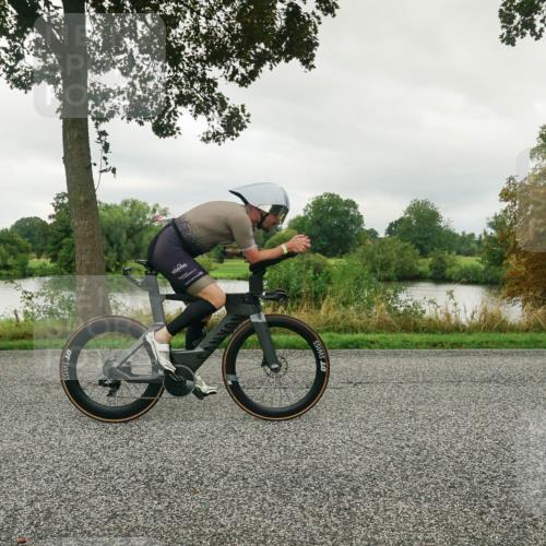 30.08.2026 - Elbe Triathlon Hamburg Michael Burmester http://msf.ph/oto/10044270 30.08.2026 09:10:57 Radfahren 221, 240 meine-sportfotos.de
