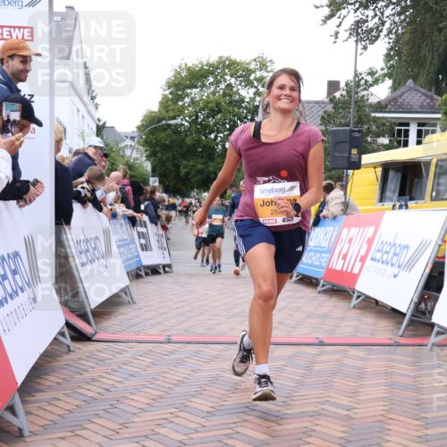 30.08.2026 - Blankeneser Heldenlauf Lena Gebhardt http://msf.ph/oto/10044305 30.08.2026 11:49:53 Ziel 2054, 2261, 2267, 2365, 2569, 2721, 2960 meine-sportfotos.de